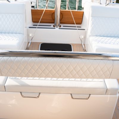 Reversible Aft Seating Reversible Aft Seating